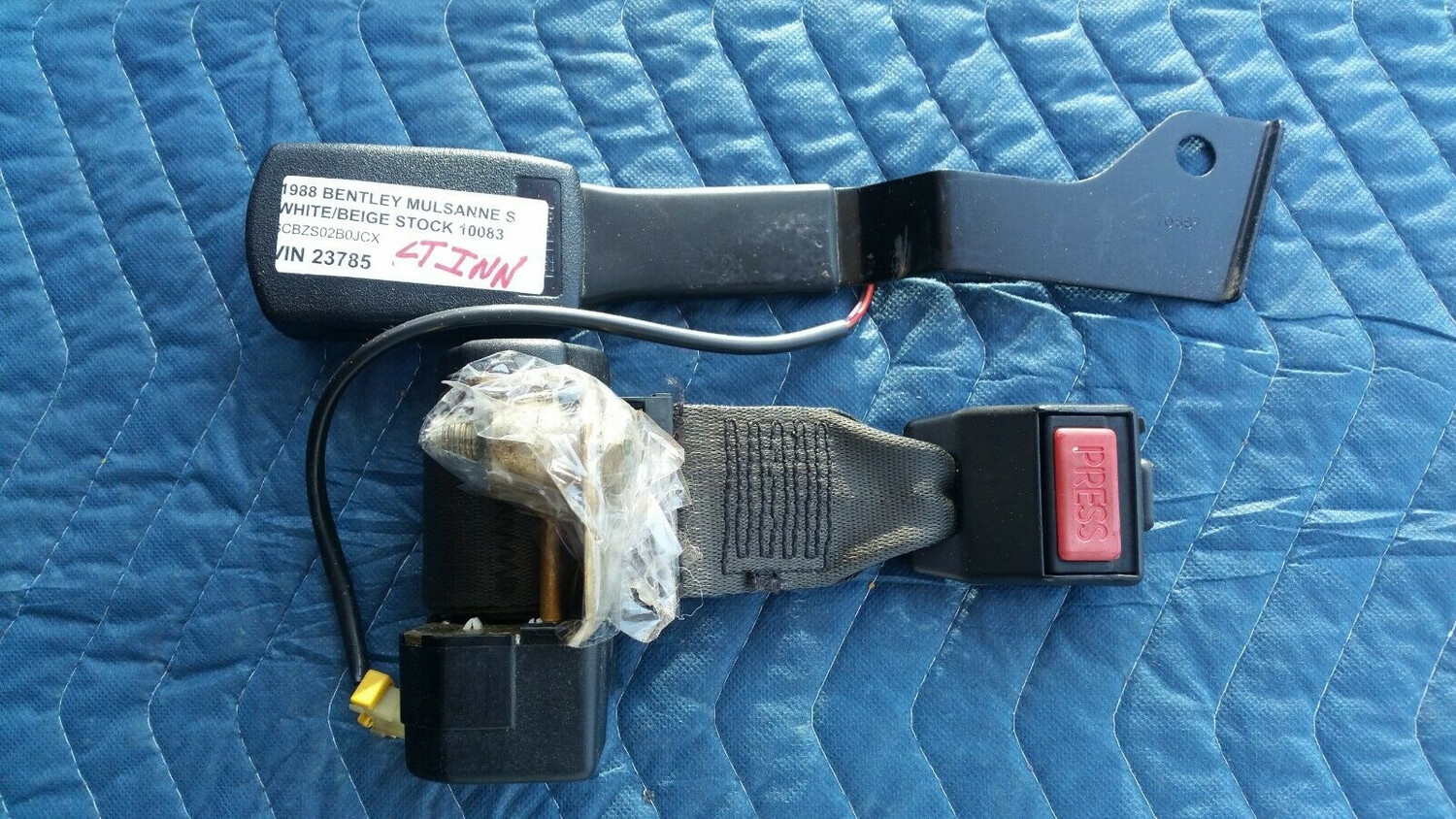 Rolls Royce Spur BENTLEY MULSANNE S seat belt left inner retractable and buckle