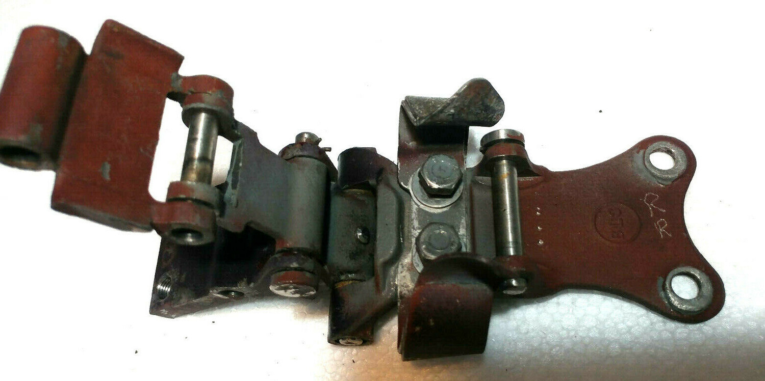 65 to 80 ROLLS ROYCE SILVER SHADOW RIGHT REAR LOWER DOOR HINGE