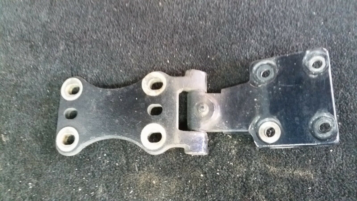 ROLLS ROYCE SILVER SPUR  RIGHT REAR UPPER DOOR HINGE  UB34544 SP1