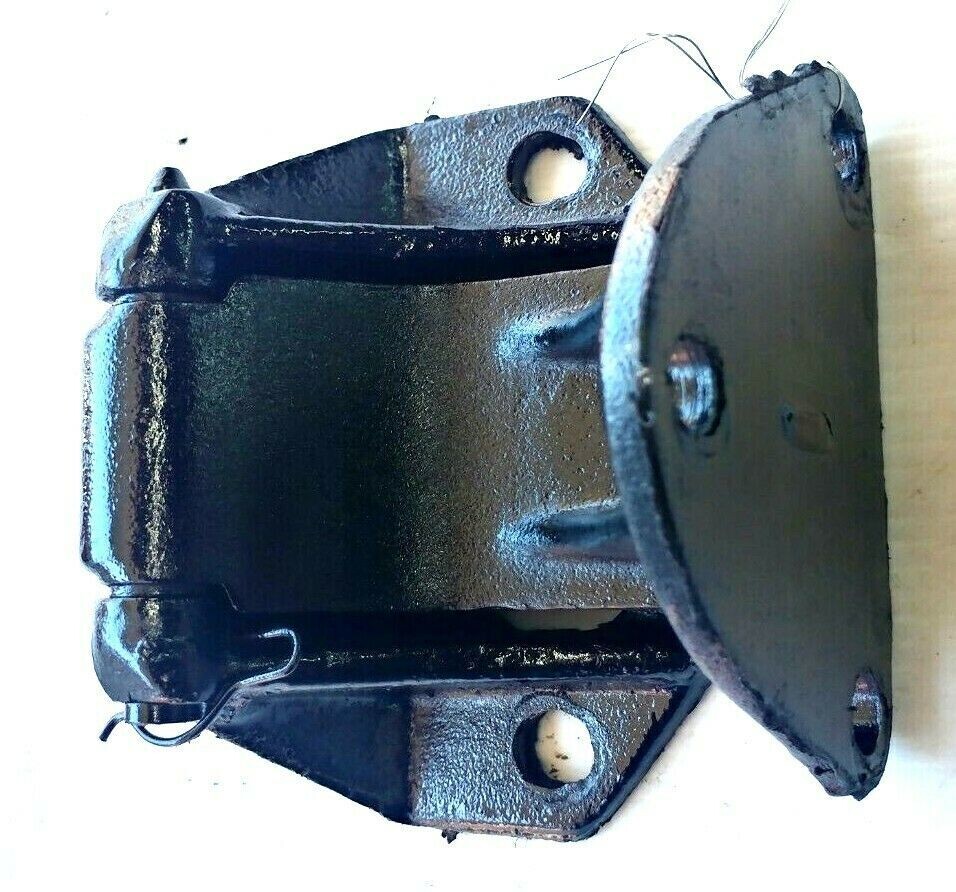 FERRARI 348 PARTS  LOWER  DOOR HINGE COMPLETE 62172600