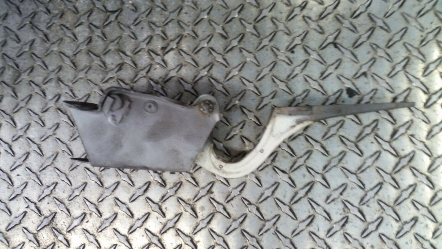 65 to 80 ROLLS ROYCE SILVER SHADOW TRUNK BOOT LID HINGE LEFT SIDE