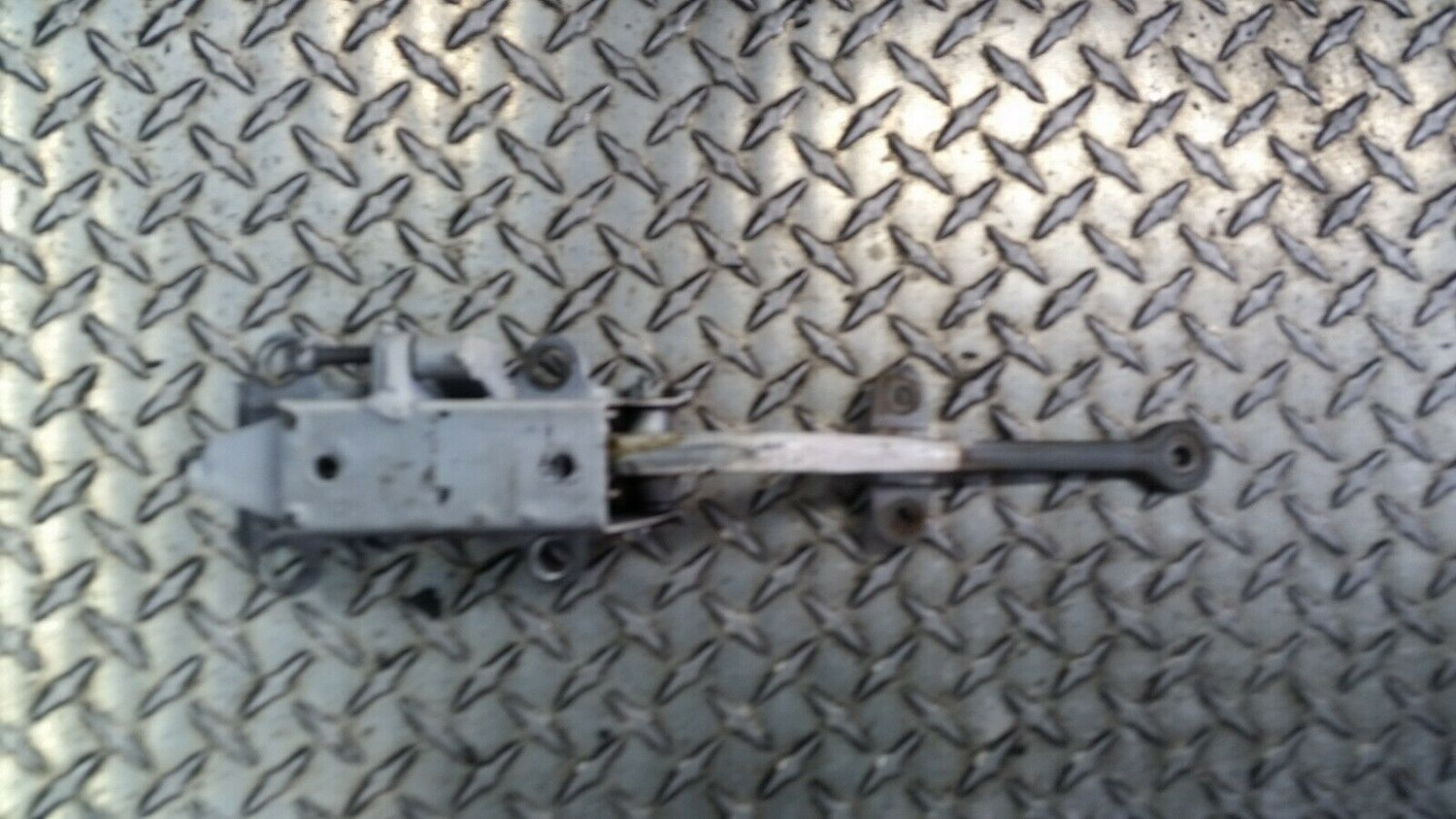 65 to 80 ROLLS ROYCE SILVER SHADOW TRUNK BOOT LID HINGE RIGHT SIDE