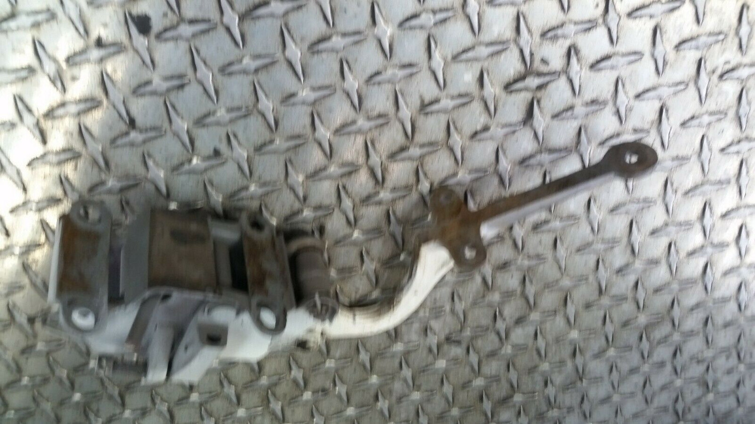 65 to 80 ROLLS ROYCE SILVER SHADOW TRUNK BOOT LID HINGE RIGHT SIDE