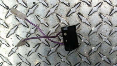 65 to 80 ROLLS ROYCE SILVER SHADOW TRUNK BOOT LIGHT SHUT OFF SWITCH UD13041