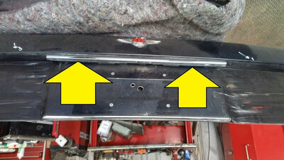 Rolls Royce Silver Spur Spirit BOOT trunk STAINLESS CHROME MOLDING BAR UB83785