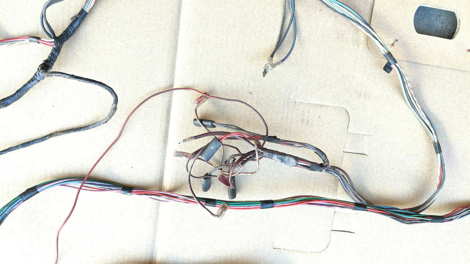 65 to 80 ROLLS ROYCE SILVER SHADOW right BODY WIRING FROM BLOCK TO BOOT TRUNK