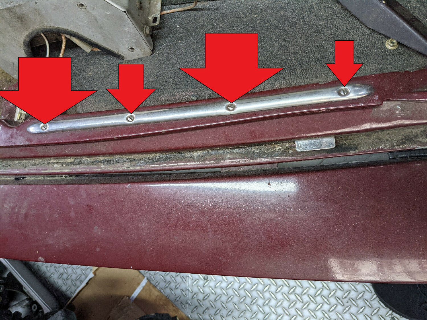 Rolls Royce Silver Shadow trunk boot molding holding screws set