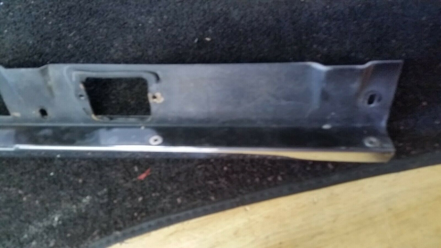 Rolls Royce Silver Spur Spirit BOOT trunk STAINLESS CHROME MOLDING BAR UB83785