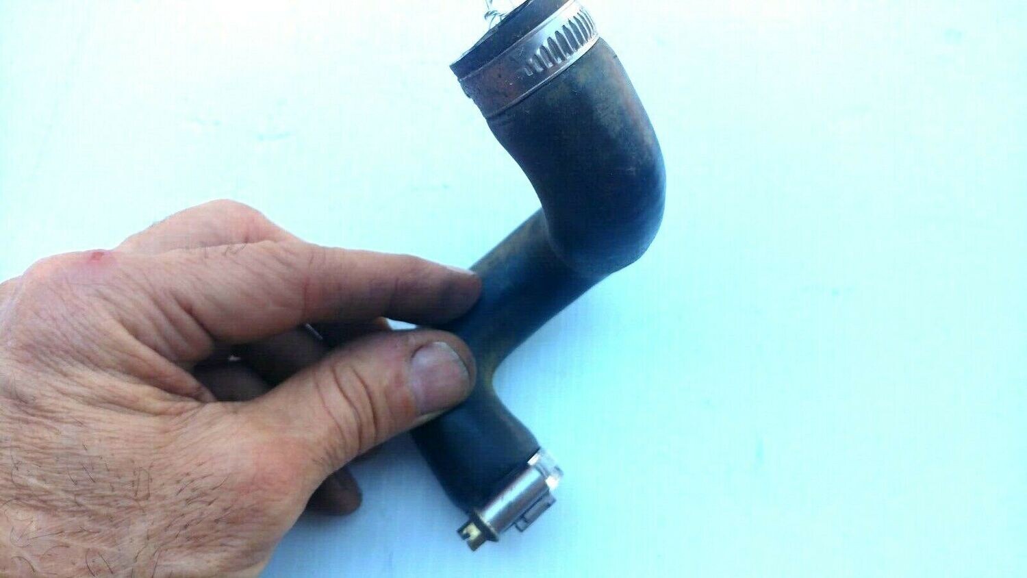 FERRARI 348 PARTS  AIR SPEED REGULATOR LEFT HOSE VALVE TO BOOT 143201