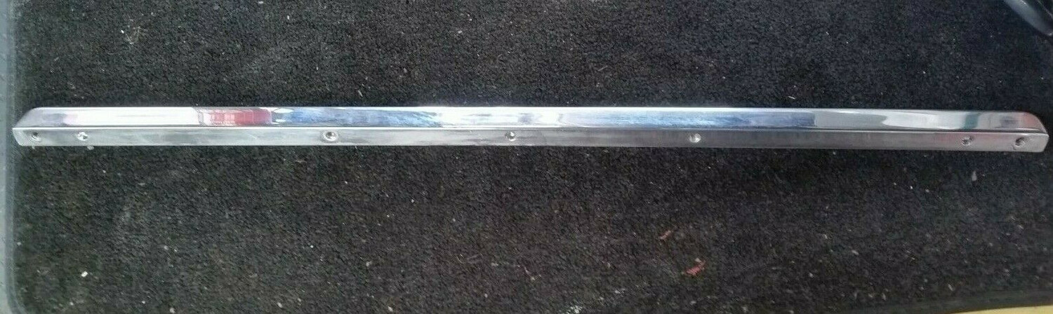 BENTLEY TURBO R Rolls Royce Silver Spur Spirit FINGER GRIP BOOT LID UB33914