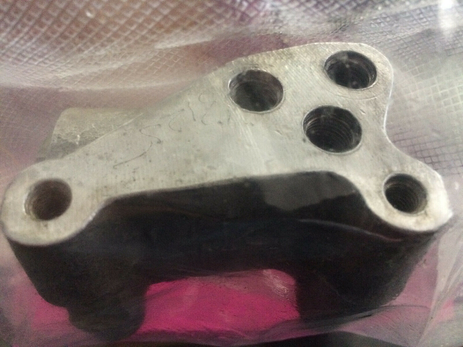 1970 to 1980 Rolls Royce Silver Shadow  brake Distribution Valve upper  UR19481 -