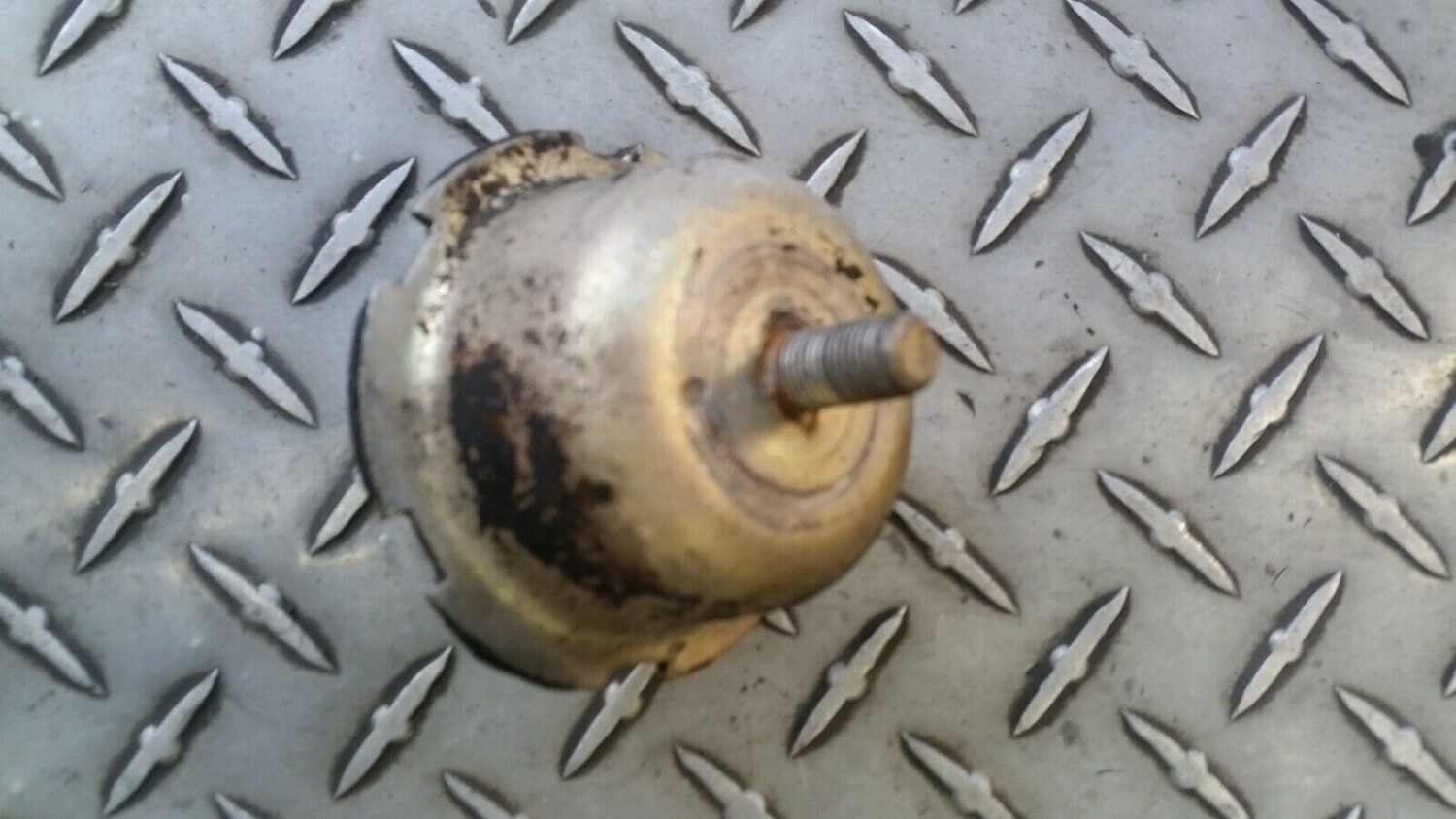 Rolls Royce Silver SHADOW WRAITH CORN REAR or FRONT SUSpension BUMP STOP UR15063