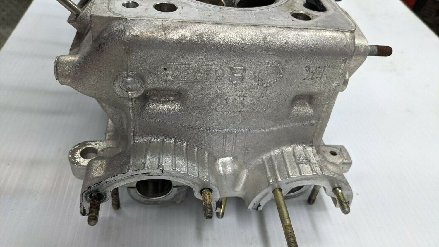 FERRARI 348 PARTS  LEFT SIDE CYLINDER HEAD 149502 BARE AS PICTURED