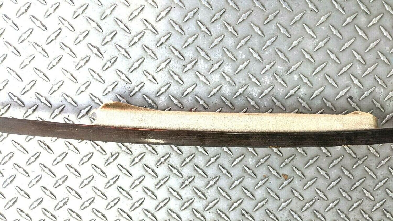 65-80 ROLLS ROYCE SILVER SHADOW REAR WINDSCREEN WINDSHIELD TRIM MOULDING UW14004
