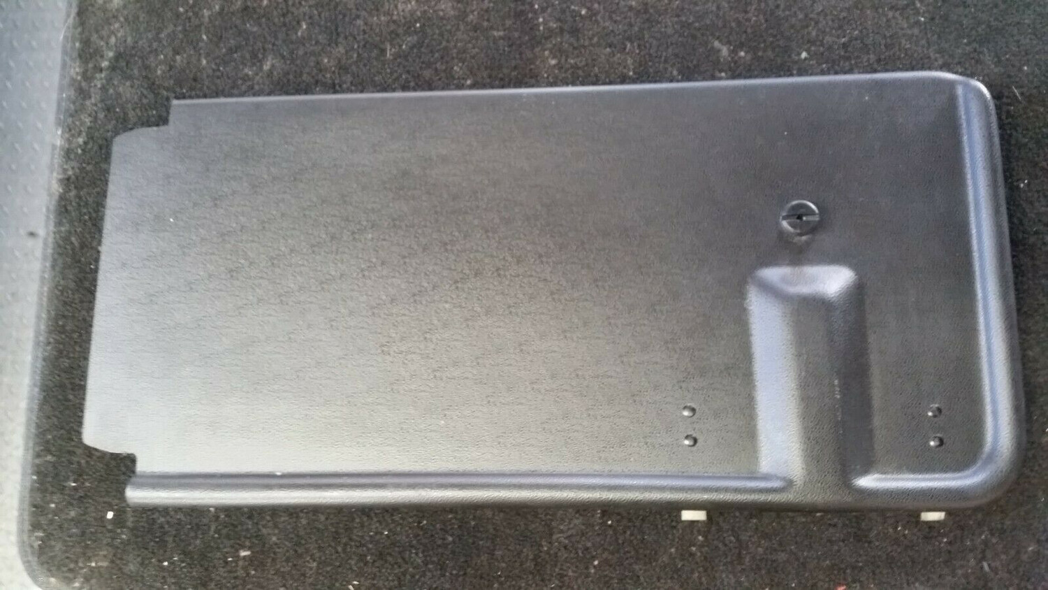 Rolls Royce Silver Spur Spirit trunk tail light bulb access cover RIGHT UB42166