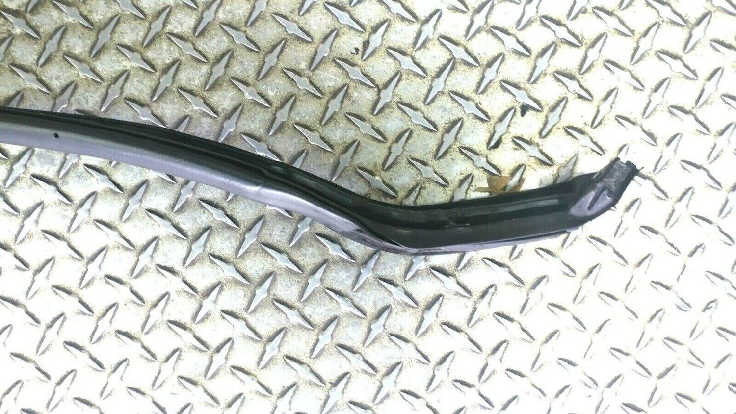 FERRARI 360 F430 SPIDER PARTS 125789 right SIDE DOOR SEAL ON BODY 66328200