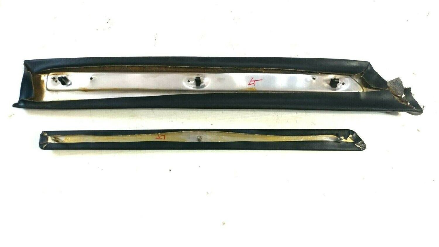 FERRARI 308 GTSi  inside cover A PILLAR WITH TRIM 60356805 left SIDE -