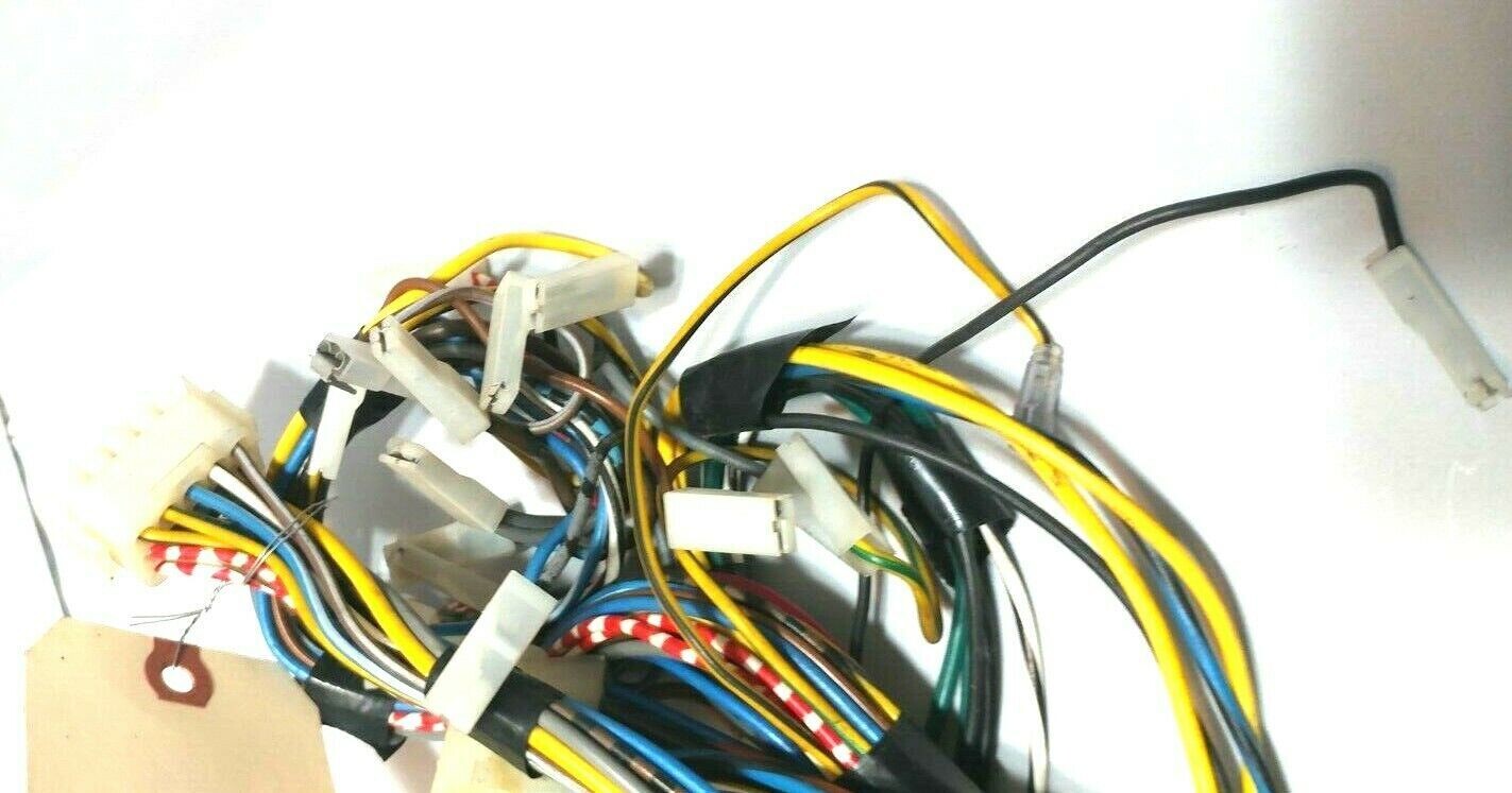 FERRARI 308 PARTS  GTS AT CENTER CONSOLE  WINDOW WIRING 117012