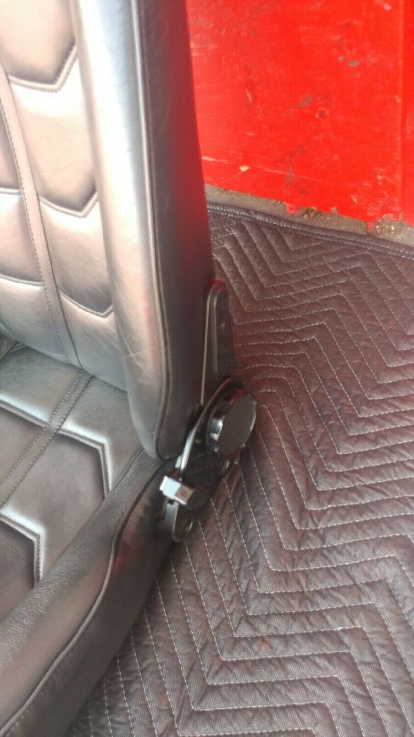 FERRARI 308 GTSi  INTERIOR BLACK SEATS PAIR WITH HEADREST AND HINGES