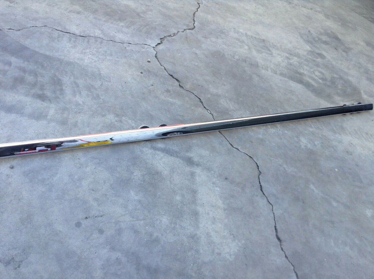 81 - 98 ROLLS ROYCE SILVER SPUR BENTLEY CHROME HOOD MOLDING UB42207