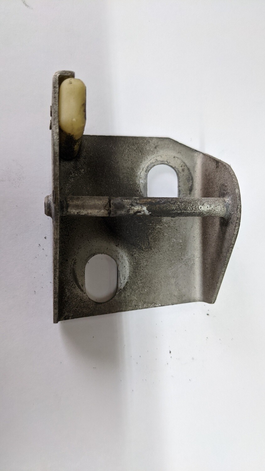 81 - 98 ROLLS ROYCE SILVER SPUR BENTLEY HOOD CATCH RIGHT UB91344 -