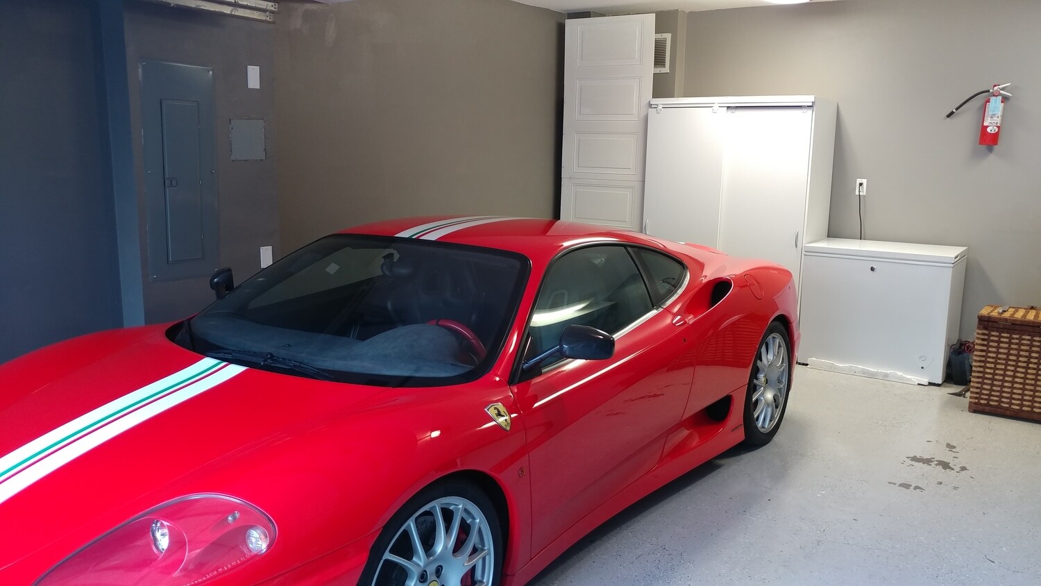 Learn about this car 2004 Ferrari Challenge Stradale