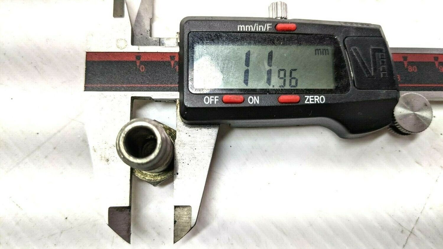 Ferrari 308 banjo bolt FOR FEED AND RETURN FUEL LINE AT DISTRIBUTOR 111644