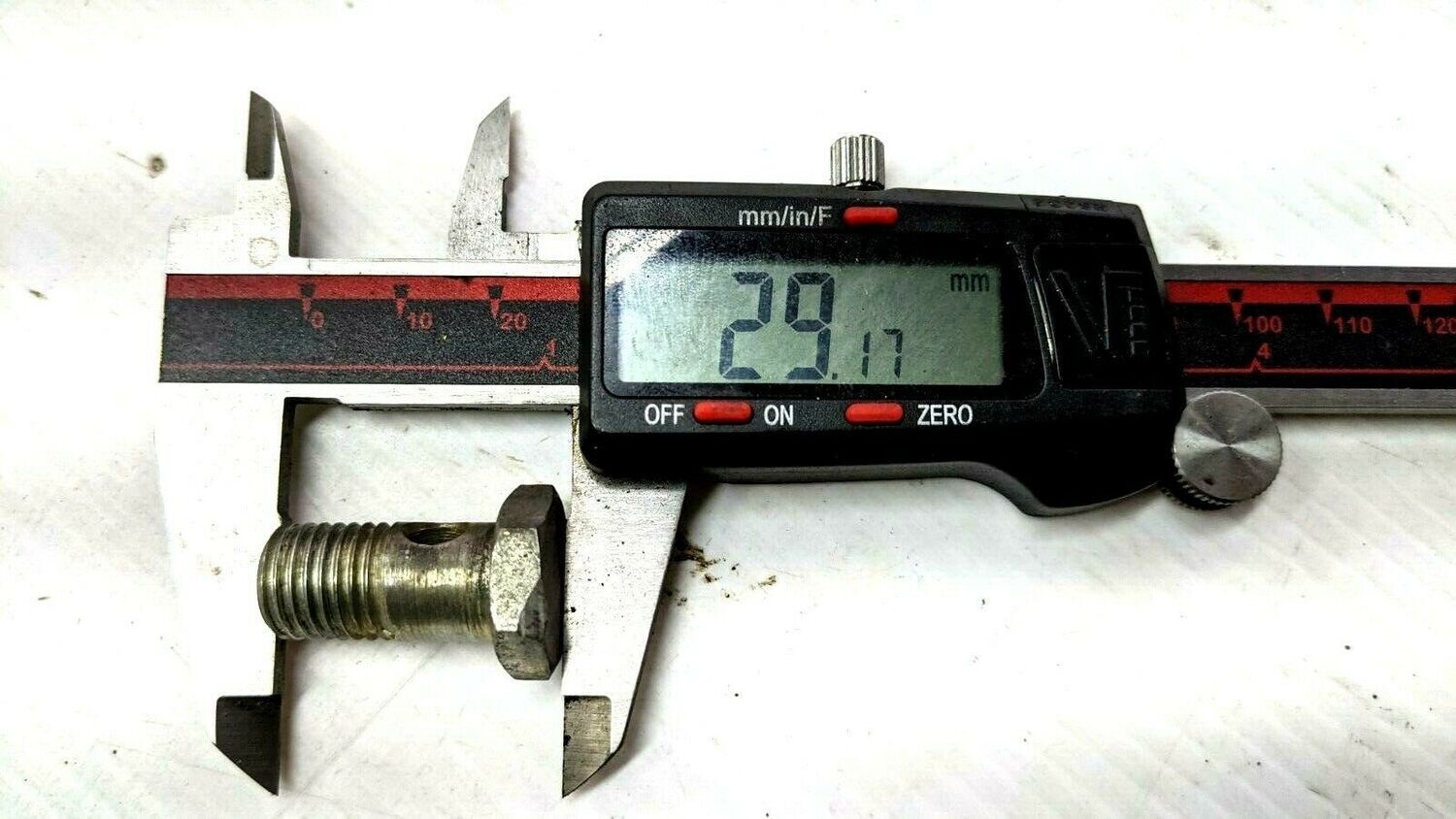 Ferrari 308 banjo bolt FOR FEED AND RETURN FUEL LINE AT DISTRIBUTOR 111644
