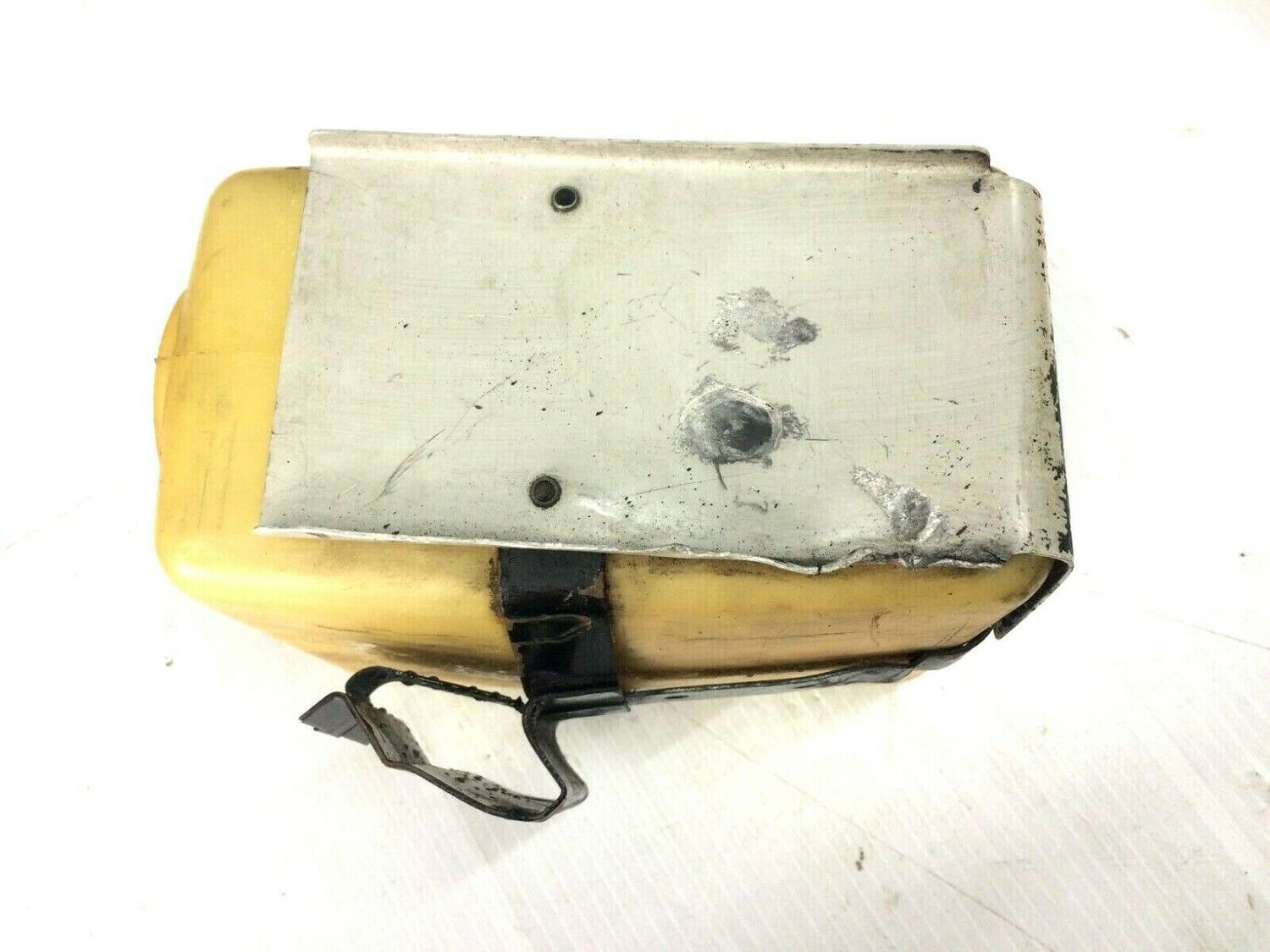 65 - 80 ROLLS ROYCE SILVER SHADOW WINDSHIELD WASHER TANK JNV955452