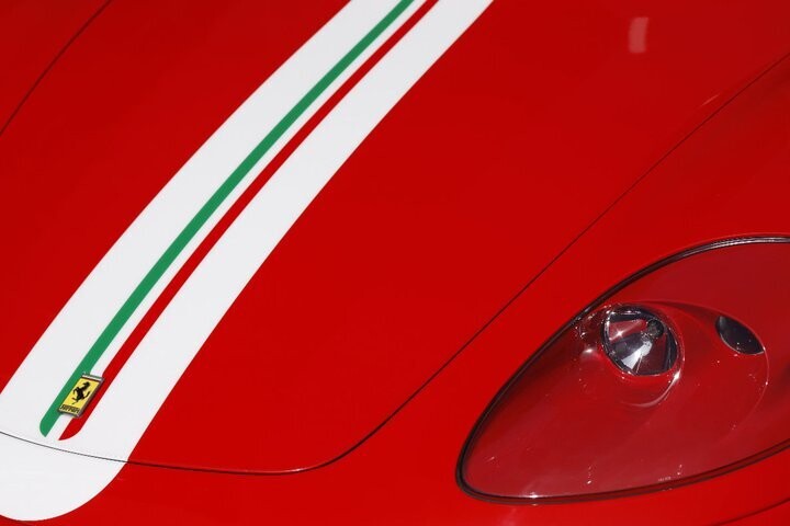 Learn about this car 2004 Ferrari Challenge Stradale