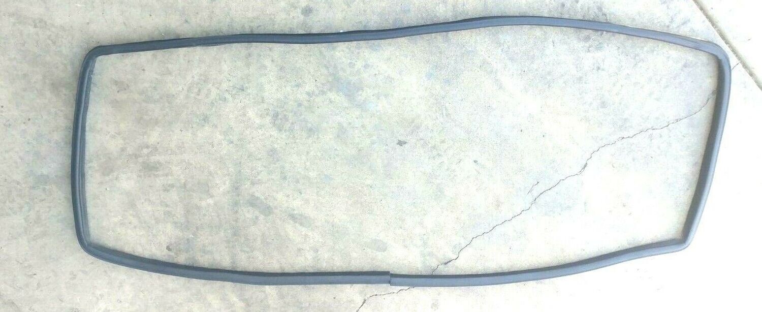 FERRARI 308 PARTS  GTS rear trunk luggage COMPARTMENT SEAL RUBBER