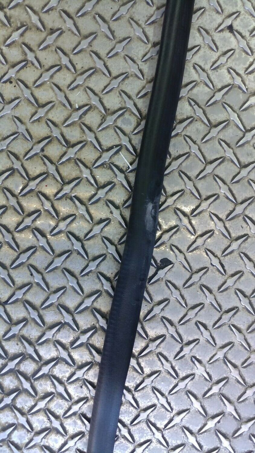 FERRARI 308 PARTS  GTS rear OF DOOR AND TOP REAR SEAL RUBBER 61705500