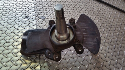 Rolls Royce Silver Spirit Spur Dawn RIGHT Front SPINDLE RH13608 UR70352 VIN 31001 ON