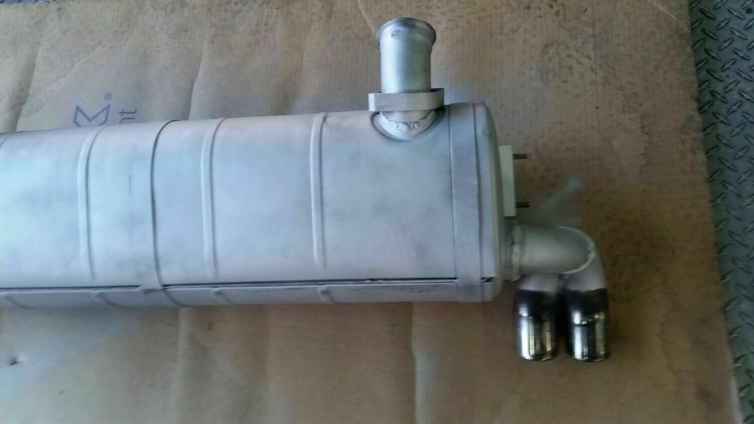 Ferrari Mondial 3.4 T rear Exhaust Muffler original part Part #  138887 PERFECT
