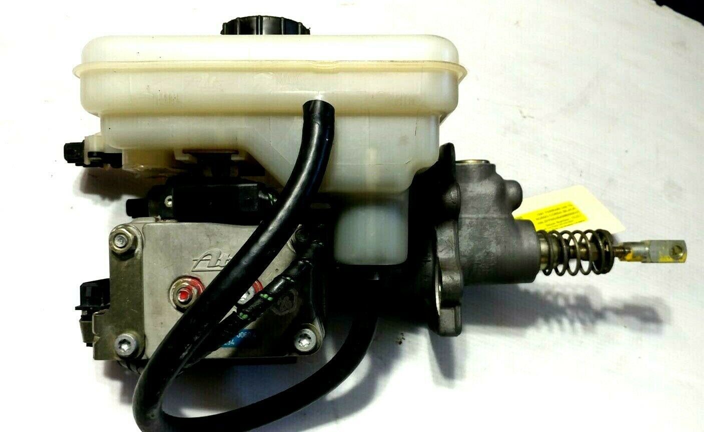FERRARI 348 PARTS  ABS HYDRAULIC BRAKE STATION MASTER CYLINDER 70000768