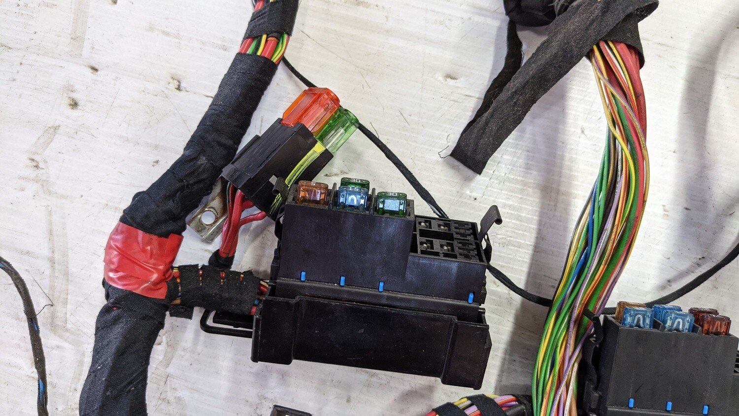 FERRARI 360 SPIDER PART, FRONT WIRING HARNESS WITH FUSE BOX 183347