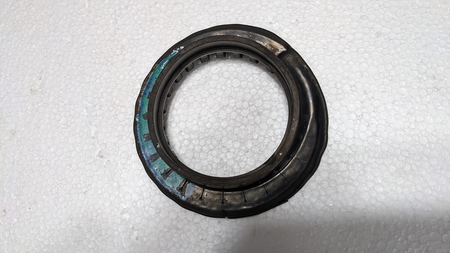 FERRARI 308 PARTS ORIGINAL COIL SPRING LOWER RUBBER BASE 103264