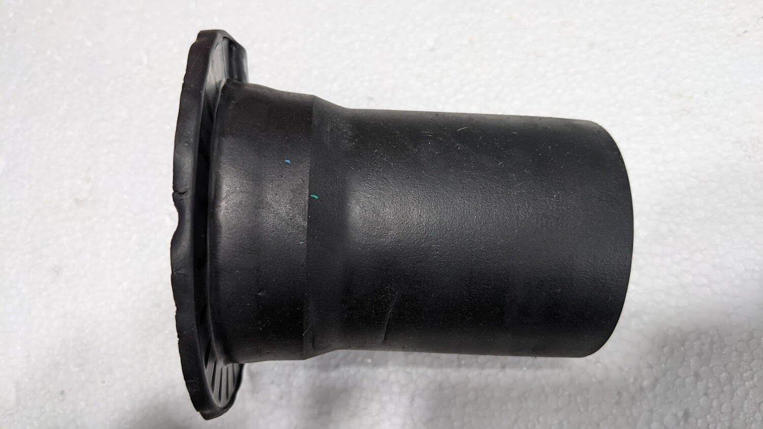 FERRARI 308 PARTS ORIGINAL FRONT COIL SPRING UPPER RUBBER BASE 105223