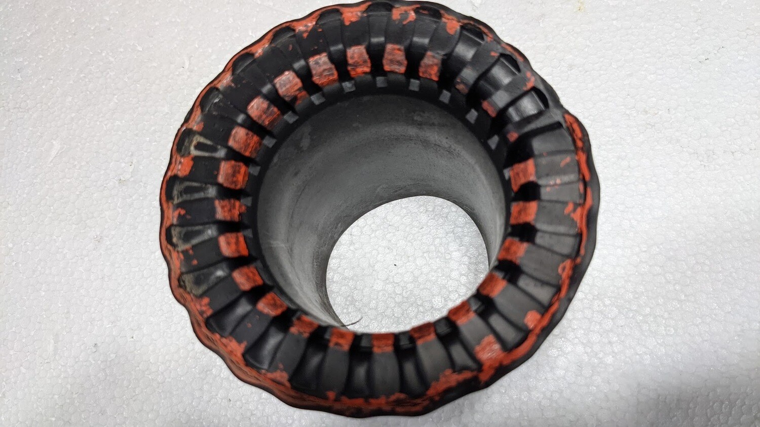 FERRARI 308 PARTS ORIGINAL FRONT COIL SPRING UPPER RUBBER BASE 105223