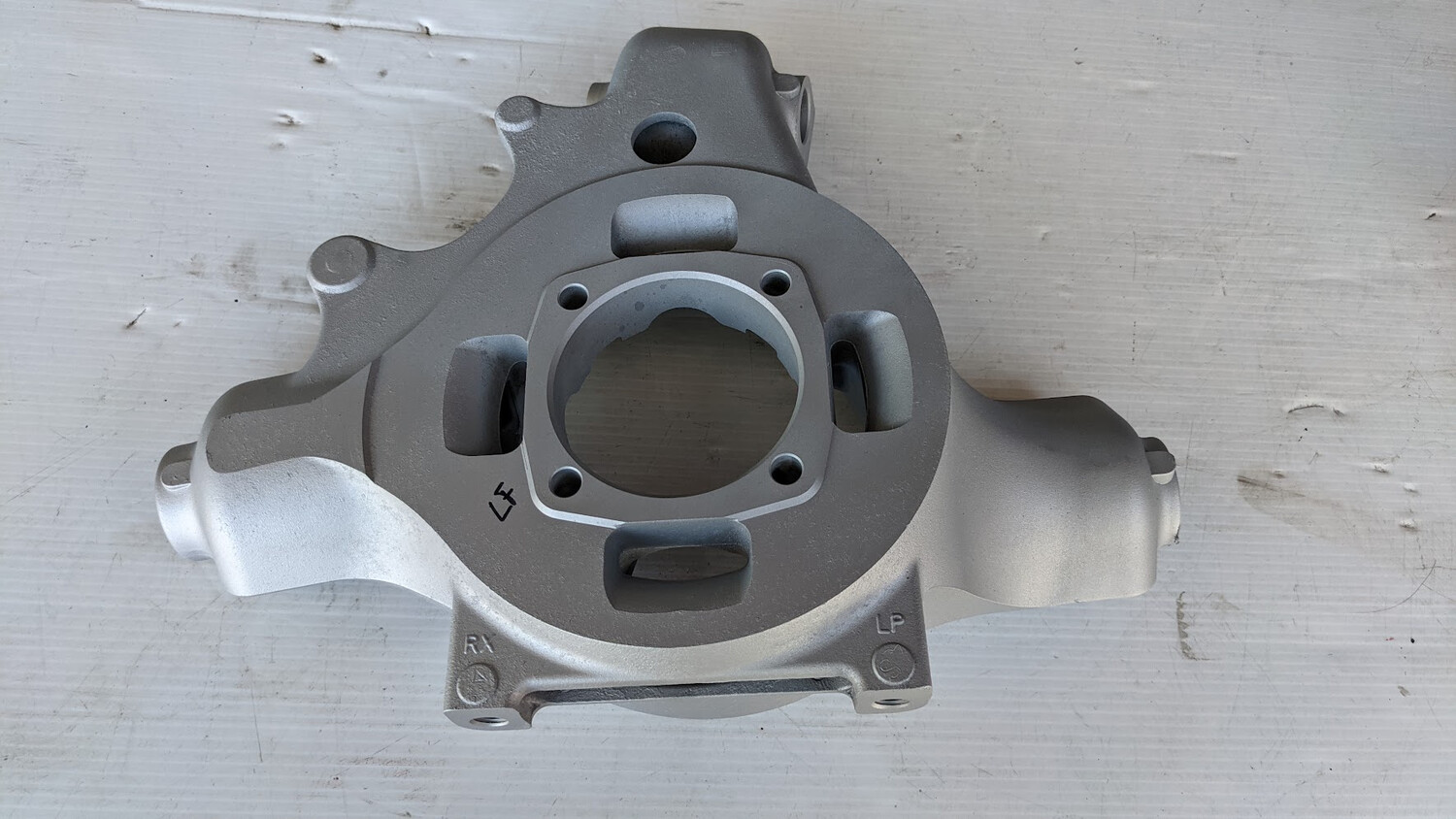 FERRARI 360 PART L.H. FRONT &amp; RH REAR STUB AXLE SPINDLE 179330