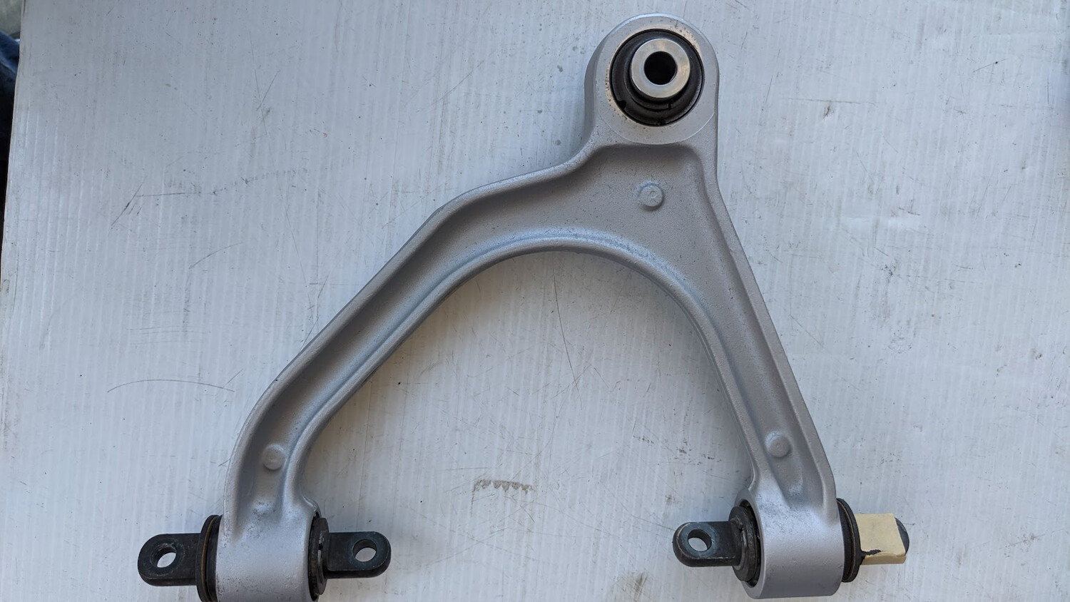 FERRARI 360 PART UPPER LEFT or RIGHT FRONT CONTROL ARM 200945 PRE OWNED