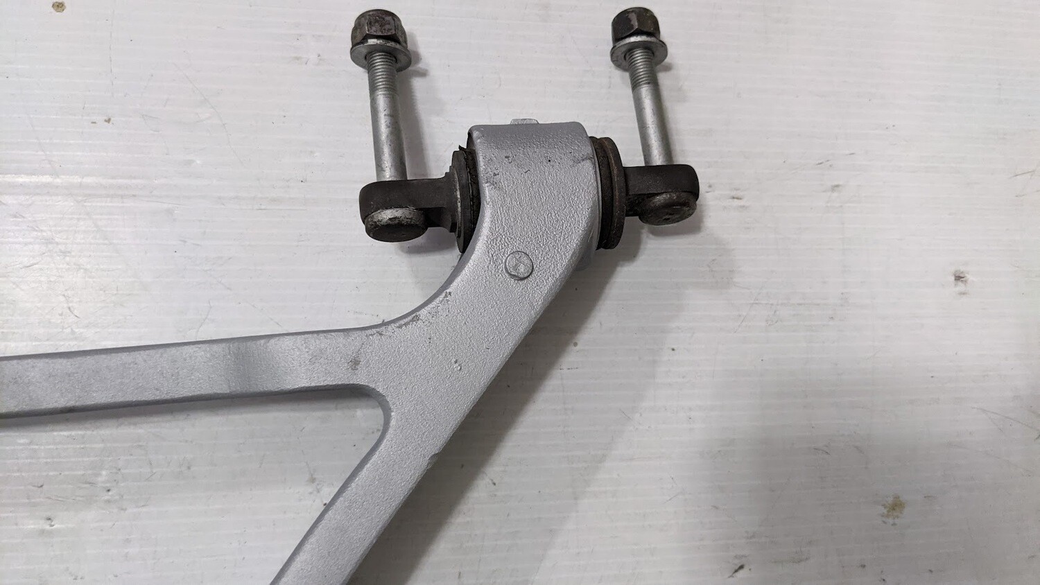 FERRARI 360 PART LOWER LEFT rear CONTROL ARM 200942