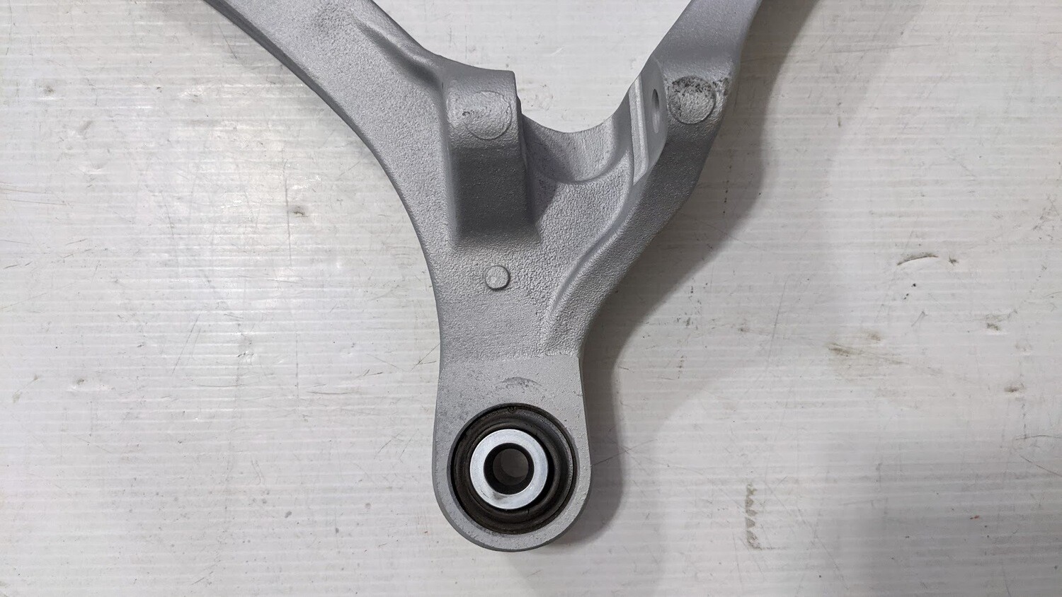 FERRARI 360 PART LOWER LEFT rear CONTROL ARM 200942