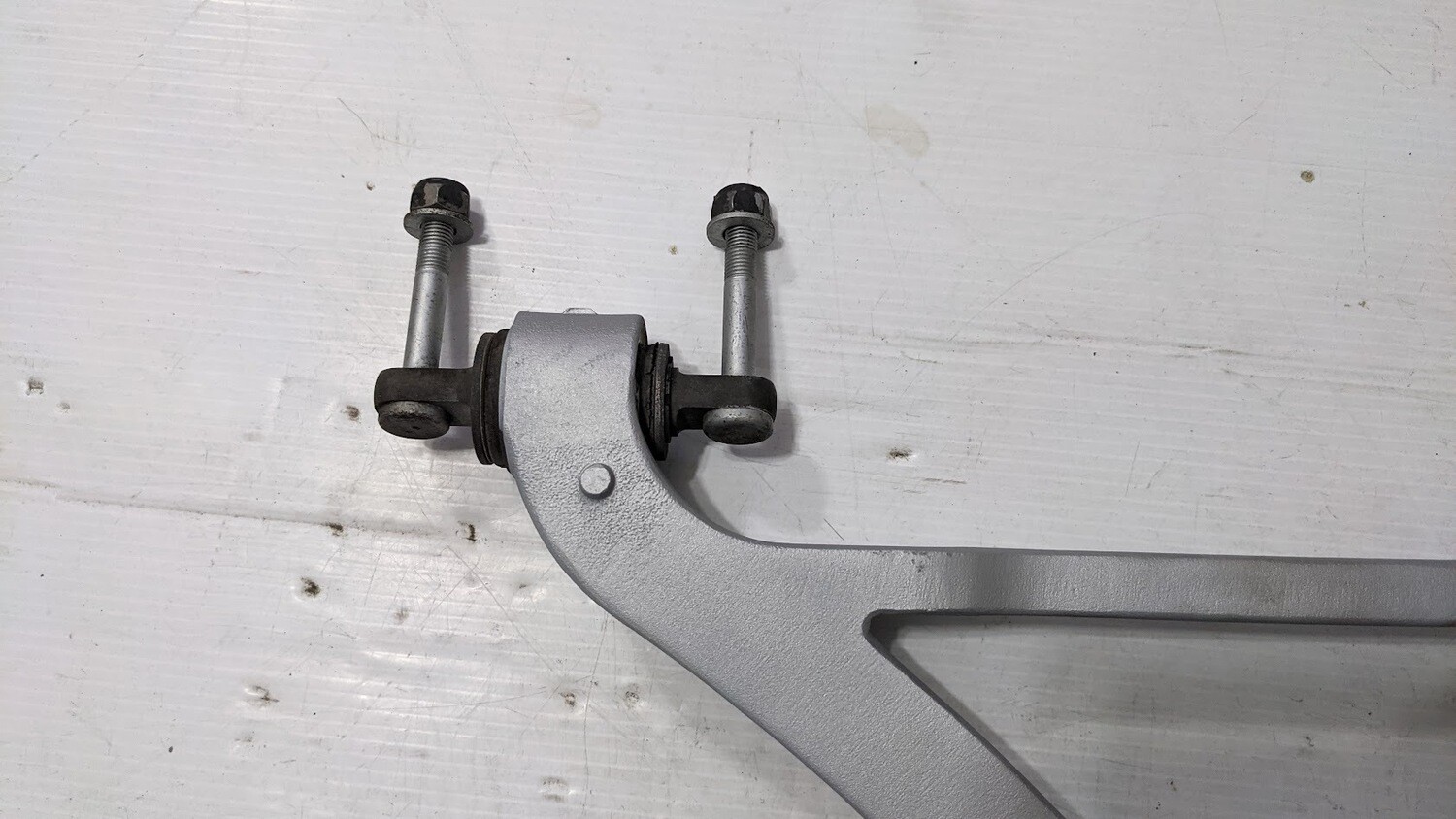 FERRARI 360 PART LOWER LEFT rear CONTROL ARM 200942