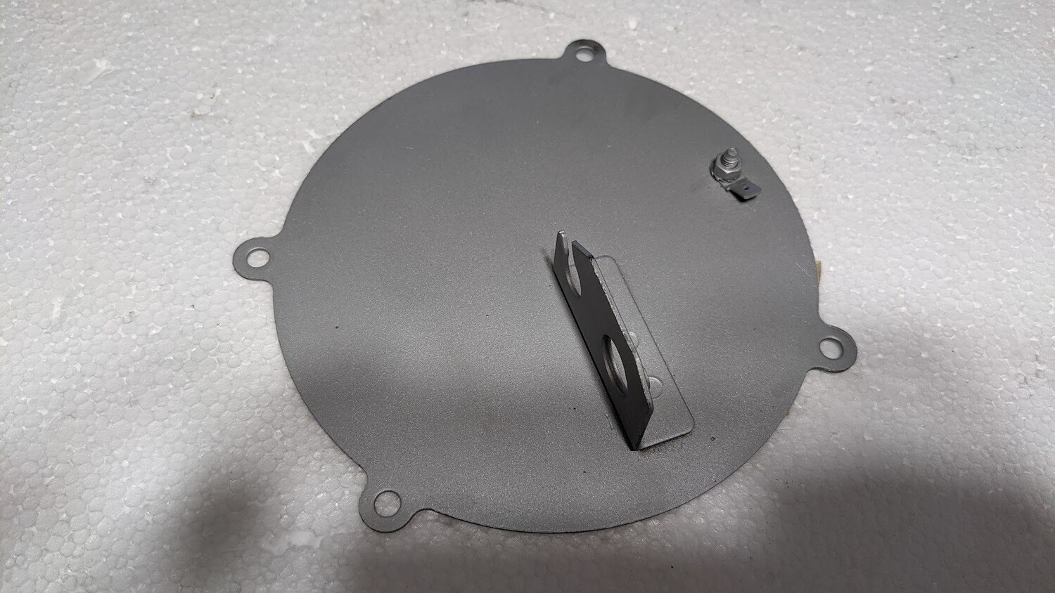 FERRARI 360 PART LEFT. FRONT STUB AXLE SPINDLE COVER 165872