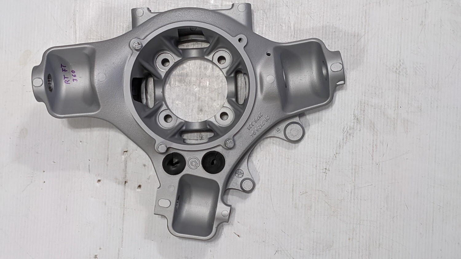 FERRARI 360 PART R.H. FRONT &amp; LH REAR STUB AXLE SPINDLE 179328