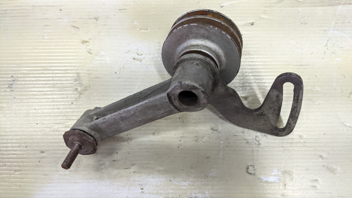 Rolls Royce Silver SHADOW  JOCKEY PULLEY AND CARRIER UE34857