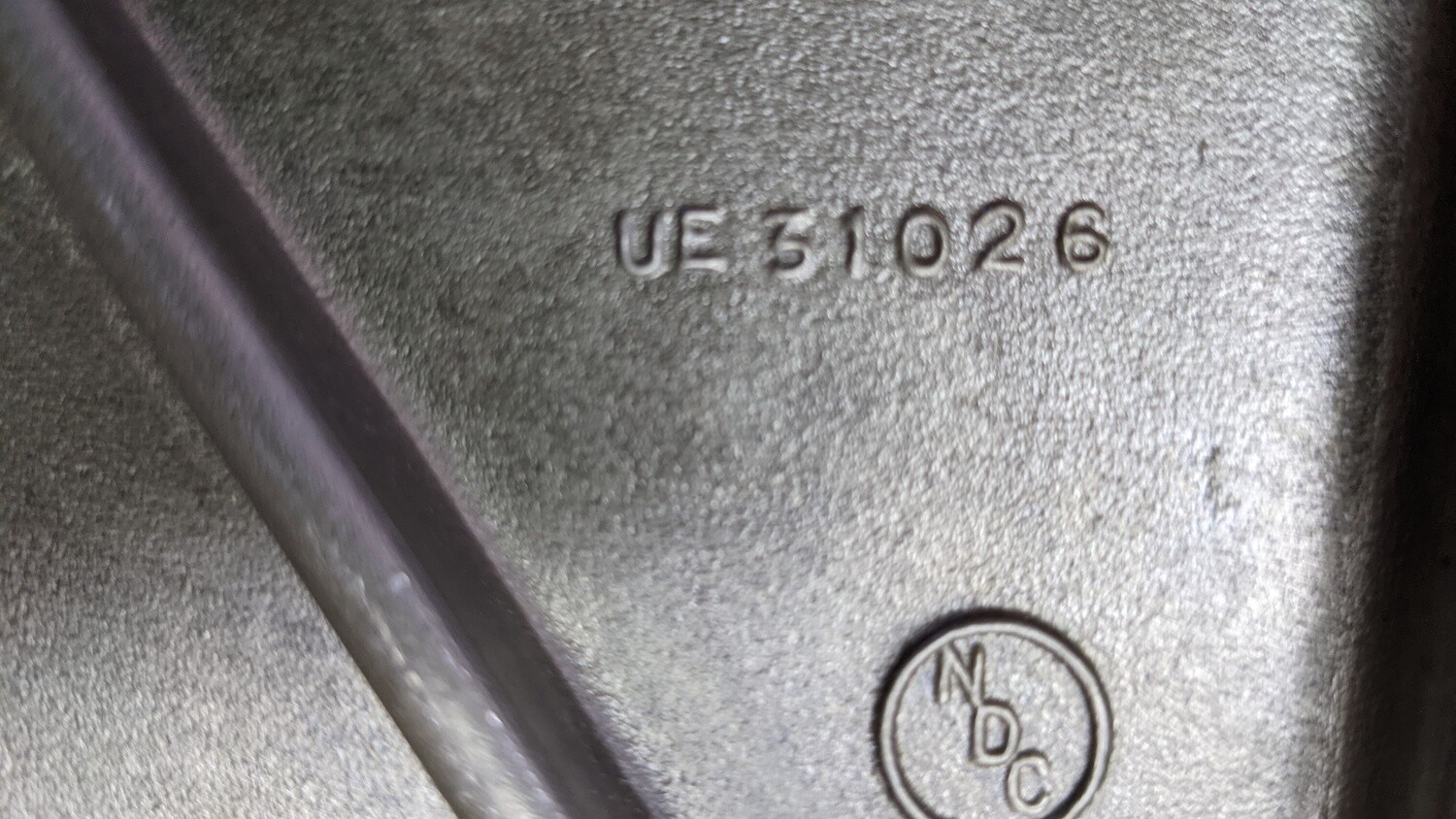 EARLY  Rolls Royce Silver SHADOW  TOP engine TAPPET cover UE34551