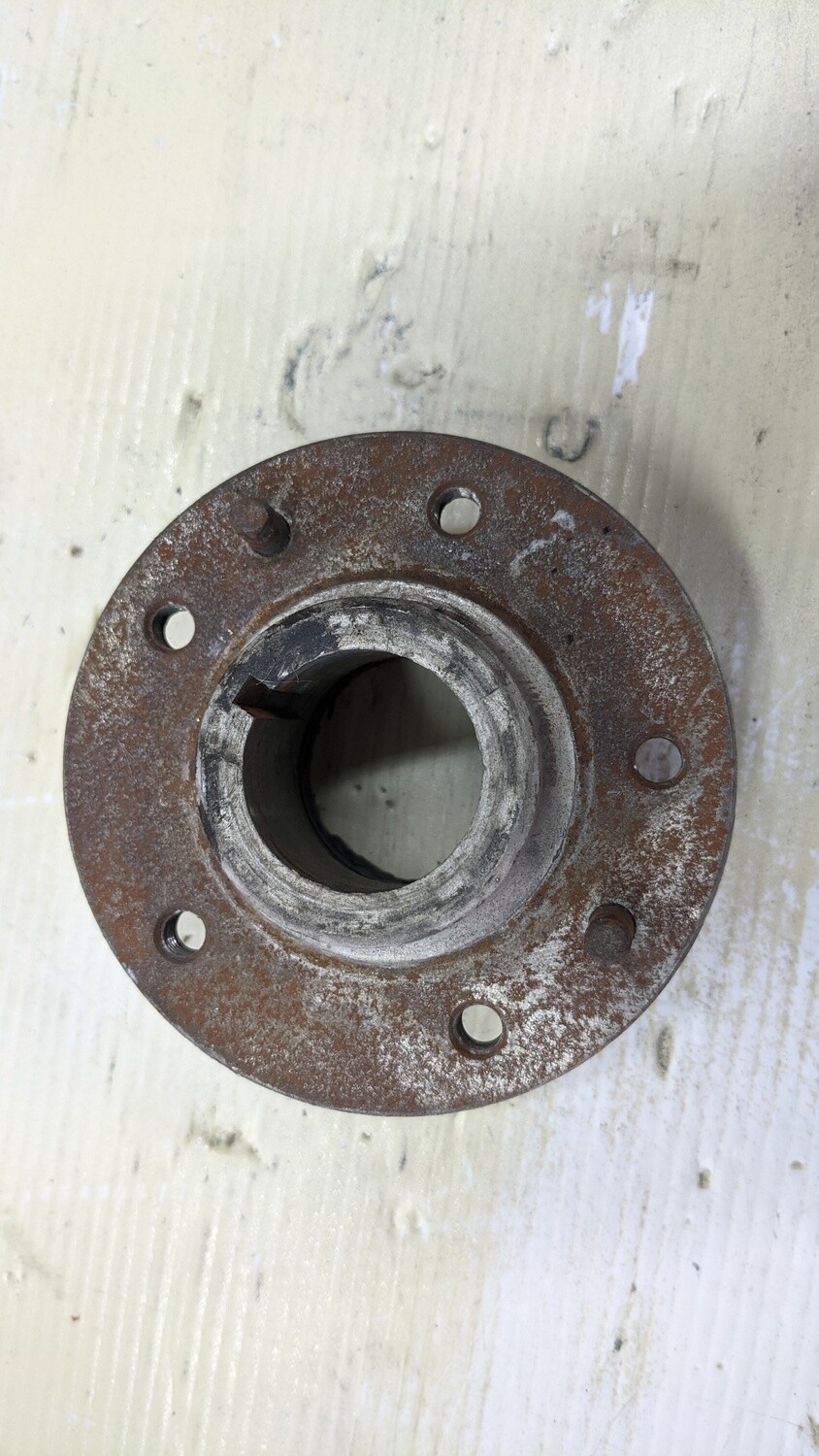 Rolls Royce Silver SHADOW   FRONT PULLEY CARRIER HUB UE6426