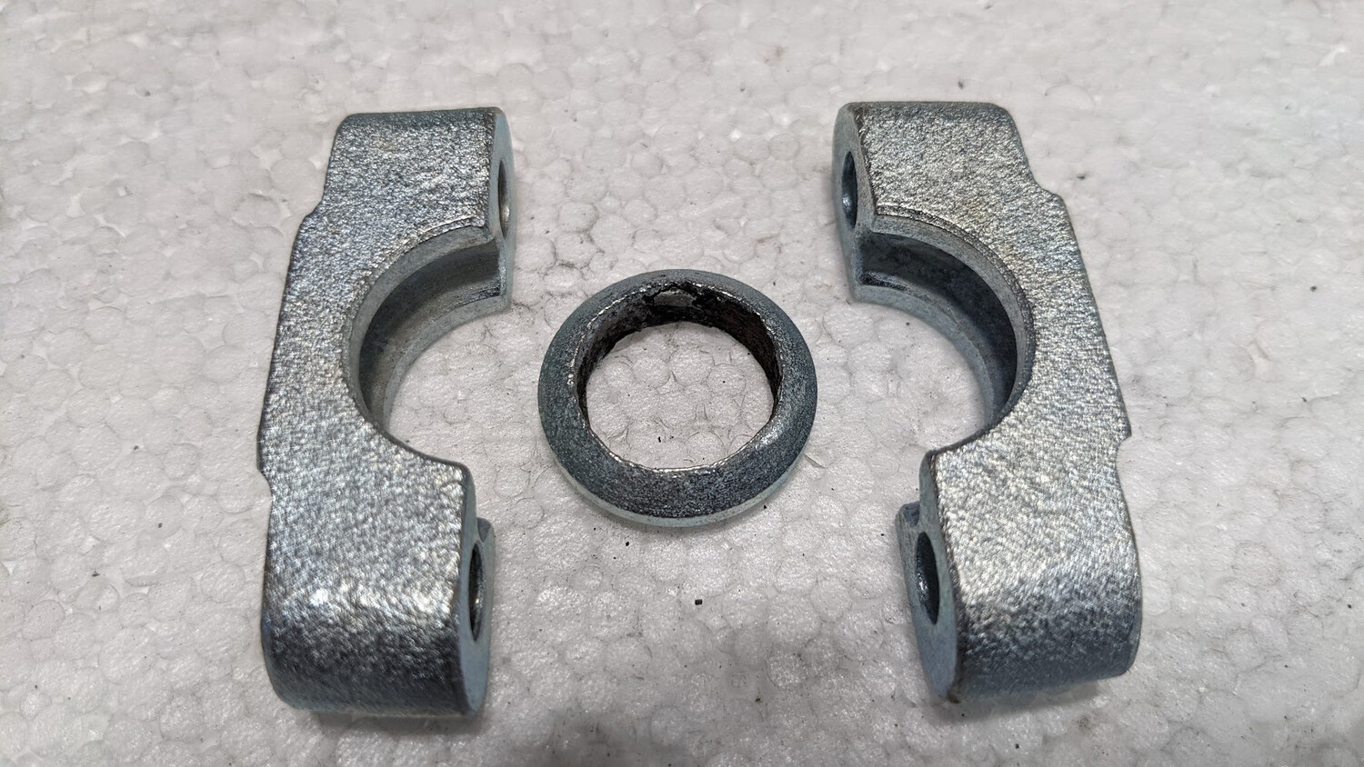 Rolls Royce Silver SPUR Exhaust EGR PIPE CLAMP WITH OLIVE UR18932